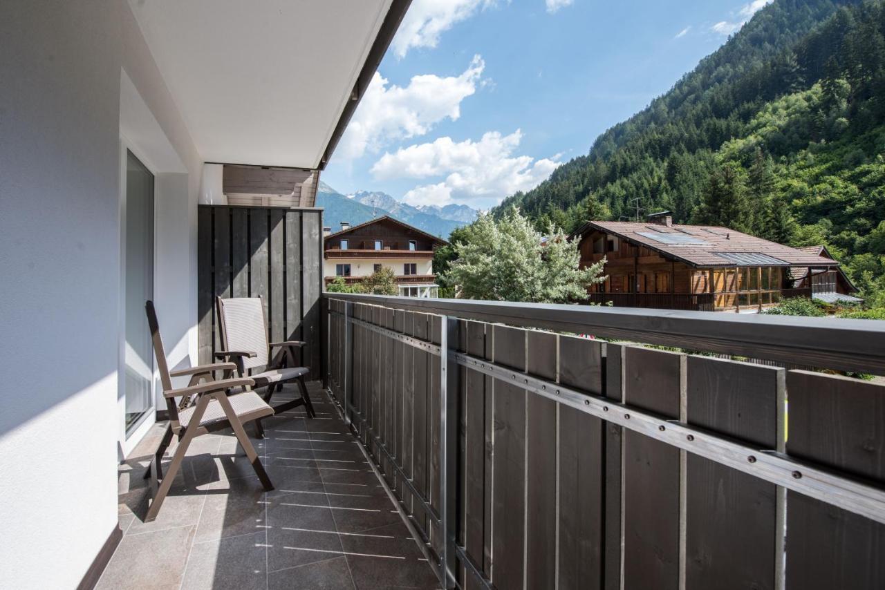 Hotel Fronza - Your Hike & Mountain Home Lutago Exterior photo