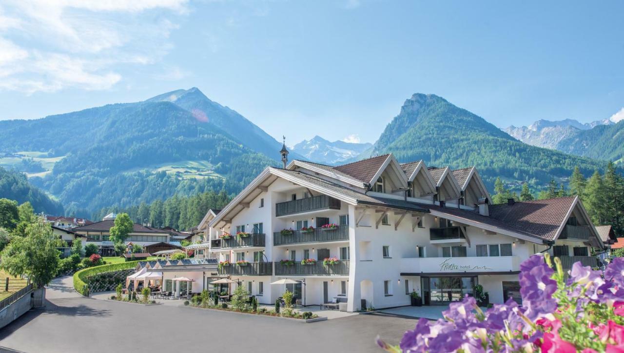 Hotel Fronza - Your Hike & Mountain Home Lutago Exterior photo
